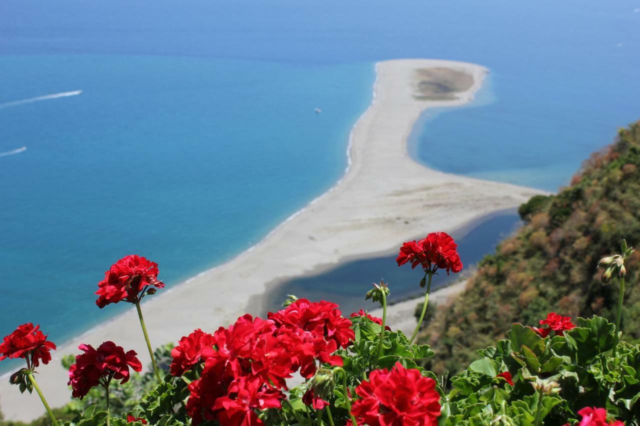 La Casa Del Nonno Bed and Breakfast Milazzo Exteriör bild
